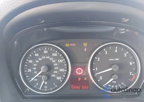 2006 BMW 325I z USA, uszkodzony, nr VIN WBAVB13566KR62259